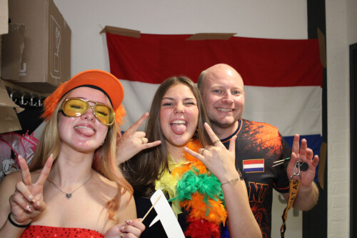 dtb3465753_36697A8-FB_BD475956_2_3.jpg