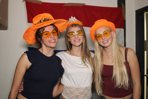 dtb3465753_36697A8-FB_BD475956_8_1.jpg