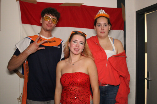 dtb3465753_36697A8-FB_BD475956_9_3.jpg